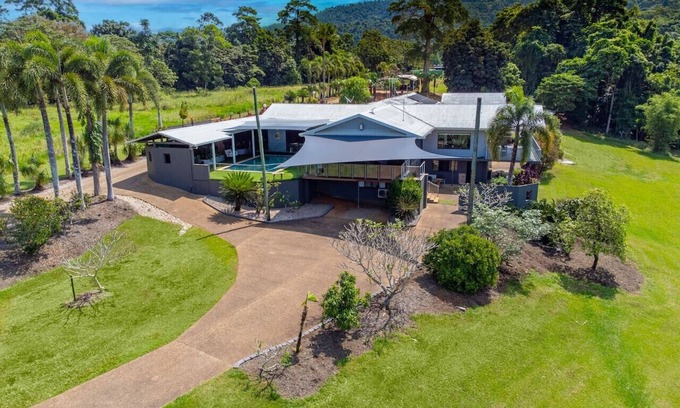 Mission Beach Casa | Luxury Rainforest Meets Reef | Sleeps up to 28