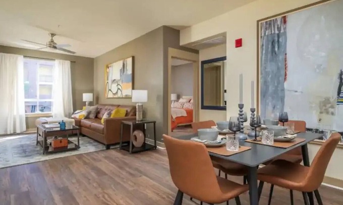 Valencia Condominio | Luxury Resort Condo by Six Flags Magic Mountain