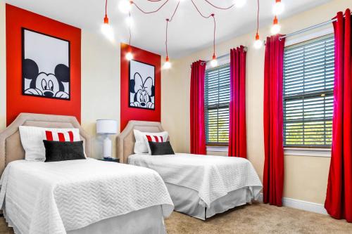 Kenansville Villa | Luxury Resort Home Near Disney 10 Bedroom with Private Pool & SPA