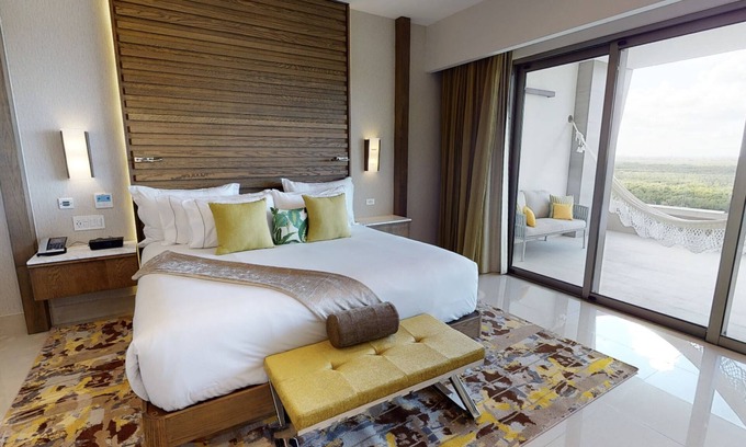 Centro de Cancún Apartamento | Luxury Resort One Bedroom Suite on the Beach