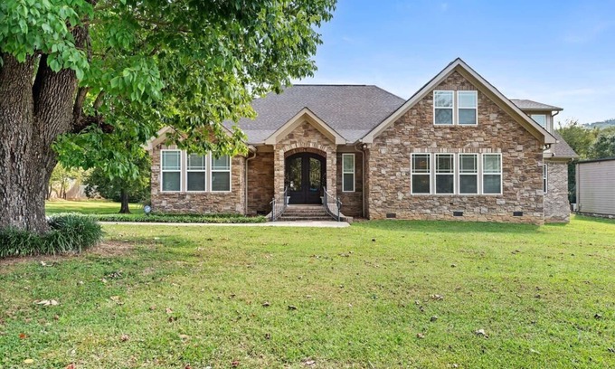 Red Bank Casa | Luxury Retreat in Red Bank, TN!