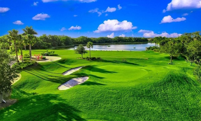 Bradenton Condominio | Luxury River Strand Golf & Country Club Condo #1