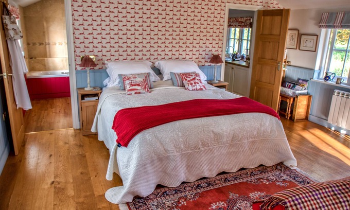 Wilton Cabina | Lodge de lujo en ubicación idílica junto al río cerca de Salisbury