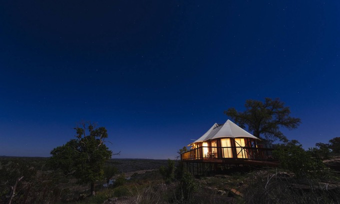 Johnson City Alquiler De RV | Luxury Safari Tents on 96 acres in the Texas Hill Country