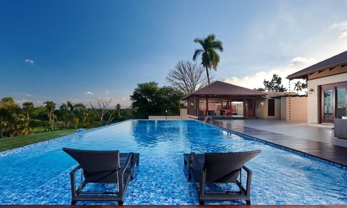 Licey al Medio Villa | Lujo Santiago Villa: "The Zen House"