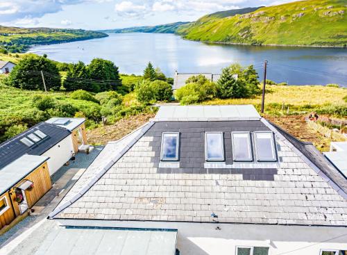 Isle of Skye Casa | Luxury Seaview Cottage by Fairy Pools 2