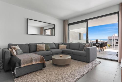Puerto de la Duquesa Apartamento | Luxury Seaview Resort Apartment
