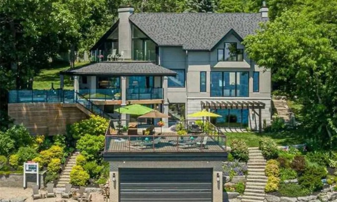 Barrie Cabaña | Luxury & Secluded Cottage 10 Mins from Downtown Barrie
