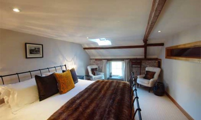 Llanhamlach Cabaña | CASA DE LUJO AUTOCÁMARA. EL ENTRENADOR