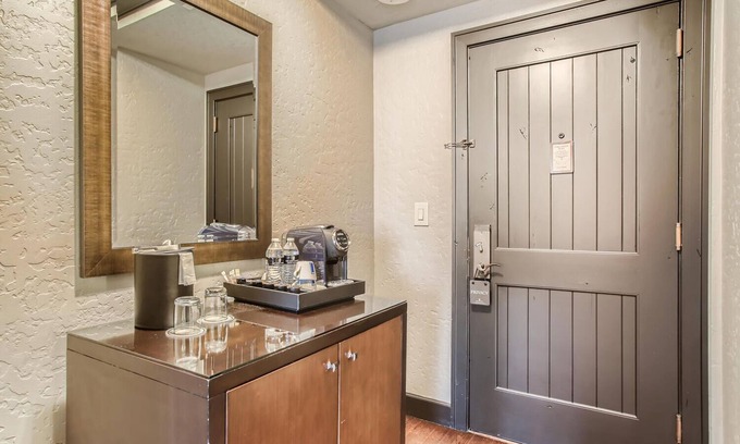 Avon Complejo | Entrada y salida de esquí privada Suite Ultra Lux Master dentro de Ritz Bachelor Gulch