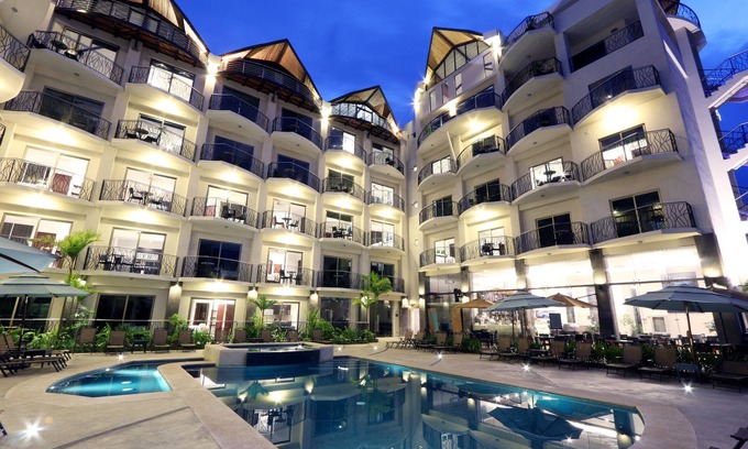 Jacó Apartamento | Luxury Sky Penthouses 3-6BR Condo-Hotel at Oceano Jaco