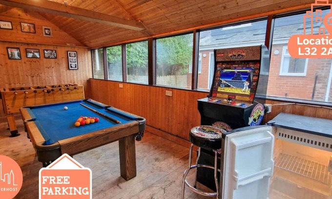Kirkby Casa | Luxury Sleeps 11 Kirkby Home by City SuperHost