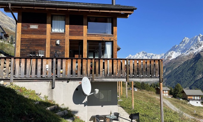 Wiler Chalet De Esquí | Luxury Modern Chalet with wonderful views of the Swiss Mountains