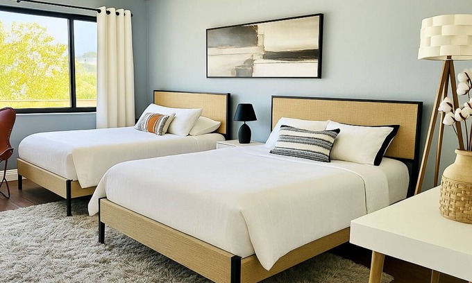 Laguna Hills Condominio | Luxury spacious 1 bedroom 10 minutes to beach 5 min to Irvine spectrum