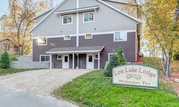 Lake Shore Cabaña | ¡Amplia y lujosa cabaña en Gull Lake en Lost Lake Lodge Resort!