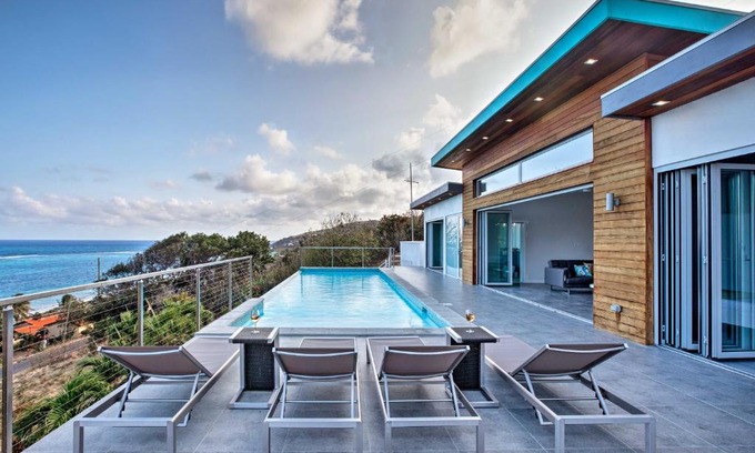 Slob Casa | Luxury St Croix Home with Oceanfront Pool and Views