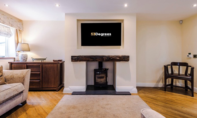 Tarporley Casa | Luxury Stables in Beeston | 53 Degrees Property | Countryside - Sleeps 6