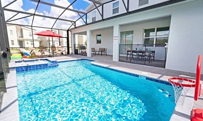 Kissimmee Villa | Luxury Stay at Storey Lake Resort Near Disney