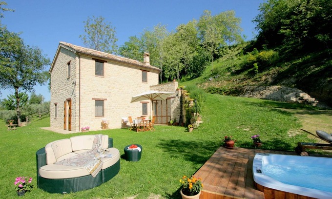 Monte San Martino Villa | Estancia de lujo con jardín