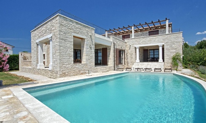 Sveti Bartol Villa | Villa de piedra de lujo con piscina privada y jardín y hermosas vistas panorámicas