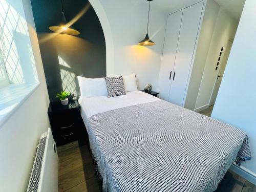 Dormers Wells Apartamento | Luxury studios central London, perfect spot for tourists