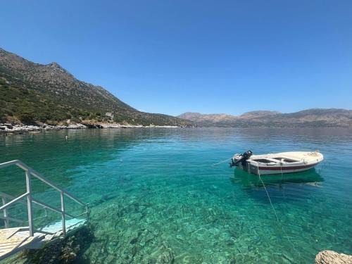 East Mani Apartamento | Luxury suite of Villa Lagkadaki