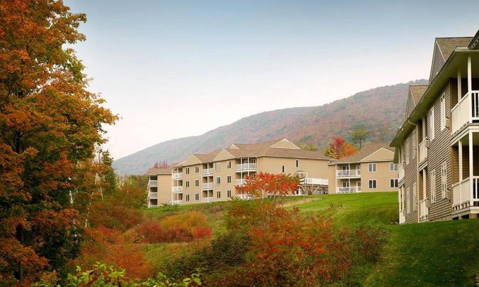 Williamstown Apartamento | Luxury Suites at Vacation Village in The Berkshires
