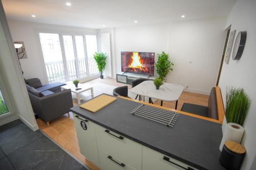 L'Hay-les-Roses Apartamento | Luxury Suites Keyless Appartement Moderne et Spacieux 90 m2 Parking, Métro 14 Paris - Orly