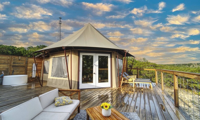 Oatmeal Cabina | Luxury Tent #4 w/outdoor soaking tub and amazing views