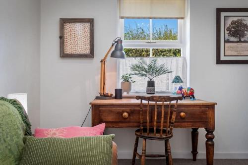 Cardigan Casa | Luxury three bedroom coastal cottage