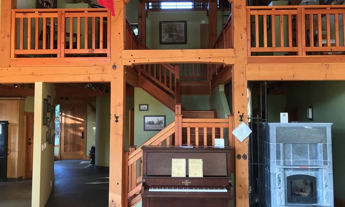 East Kootenay Chalet De Esquí | Chalet de entramado de madera, Fernie Alpine Resort, Ski in / Out