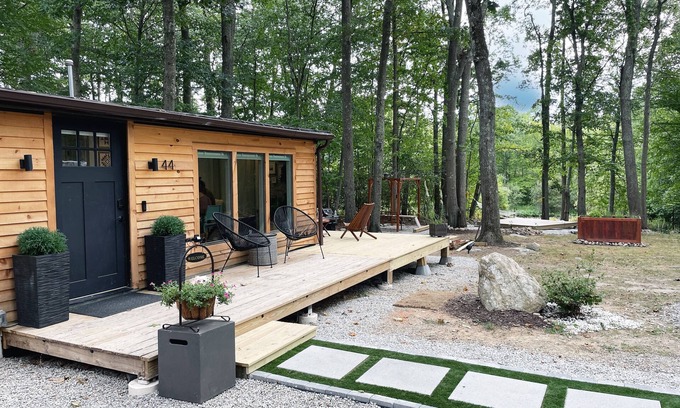 Niantic Cabaña | Luxury Tiny Home In Niantic