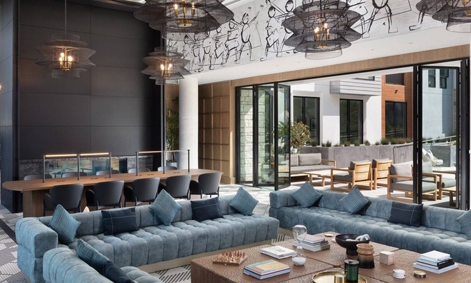 The Crossings Apartamento | Luxury Top Floor Apartment in Mountain View, California