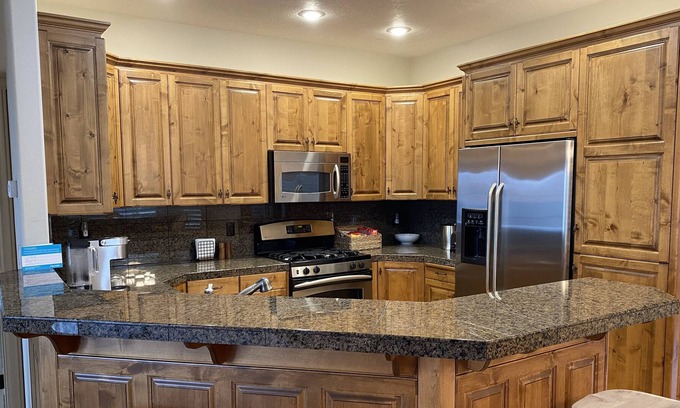 Southeast Boise Casa | Luxury townhome - minutes from downtown and airport!