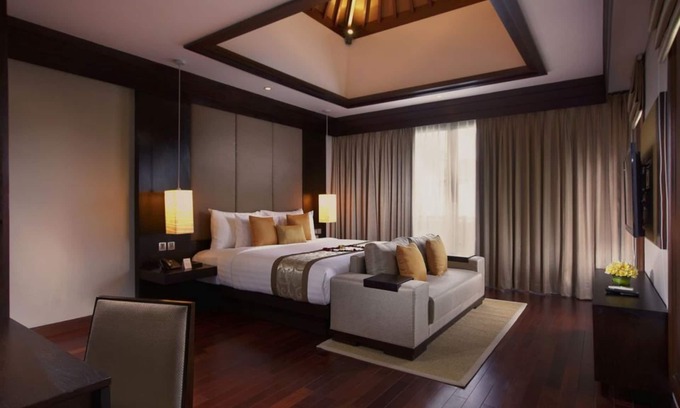 By Pass Ngurah Rai Villa | Villa tropical de lujo en Nusa Dua, a solo 15 minutos en coche de Jimbaran Bali