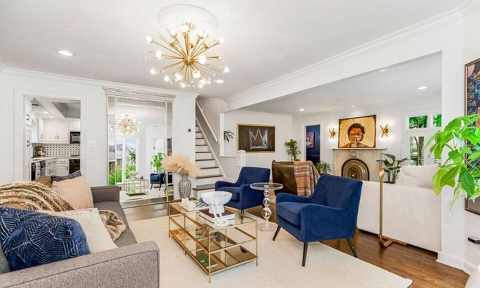 Fairway Casa | Luxury Tudor w/ 3 Kings, Deck, Yard & Playroom; 5min to Plaza