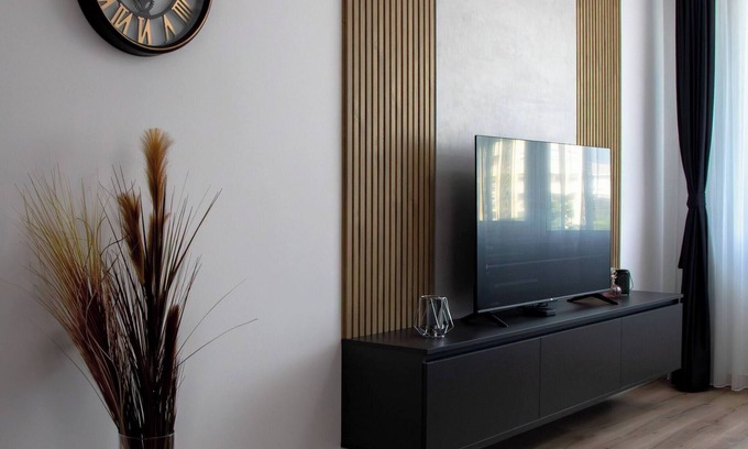 Skopje Region Apartamento | Luxury two bedroom condo & pool, 3rd floor