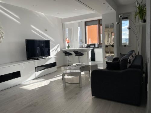 Chiajna Apartamento | Luxury Two Room Apartment Residence Militari M3