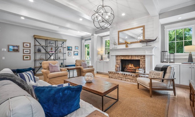 Lawton Woods Casa | Luxury Vacation home in Sea Pines Resort 4 BR 3.5 BA Bikes & Beach Gear included