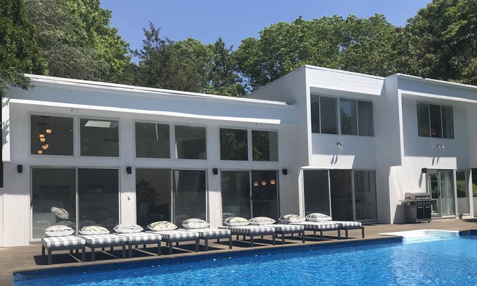 Quogue Casa | Luxury Vacation Rental in The Hamptons, by ModShop