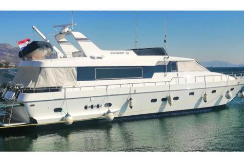 Nea Peramos Alquiler De Eote | Luxury Vacations, Accommodation
