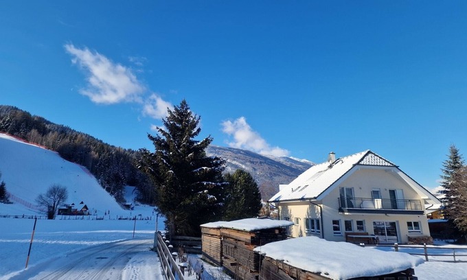 Sankt Michael im Lungau Villa | Villa de lujo: 2-10 personas con Sauna en el borde de los bosques y campos, relajarse!