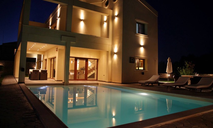 Afra Villa | Villa de lujo Alex con piscina privada a 7 km de la mejor playa de Corfú