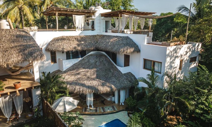 Brisas de Zicatela Villa | Luxury Villa - El Capricho