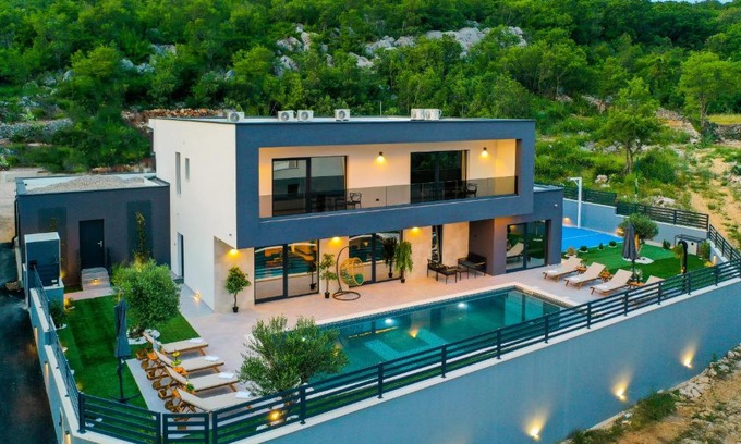 Zagvozd Villa | Luxury Villa Hedonica