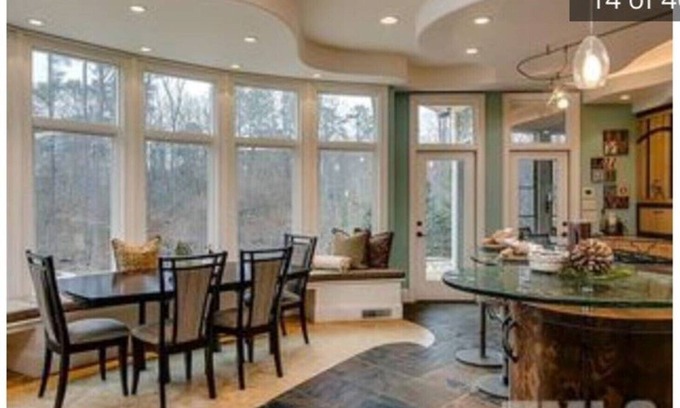 Raleigh Villa | Casa de lujo en un barrio de lujo en Cary / Raleigh