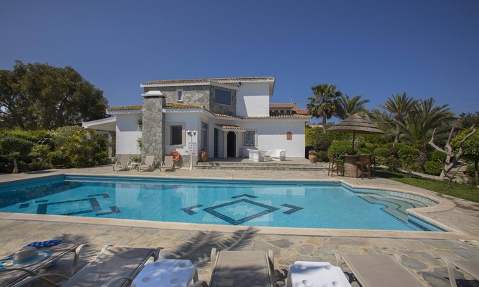 Cape Greko Villa | Villa de lujo en Ayia Napa con una piscina cerca de la playa!