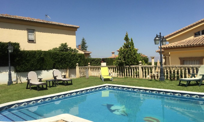 La Zubia Villa | Chalet de lujo en La Zubia, Granada