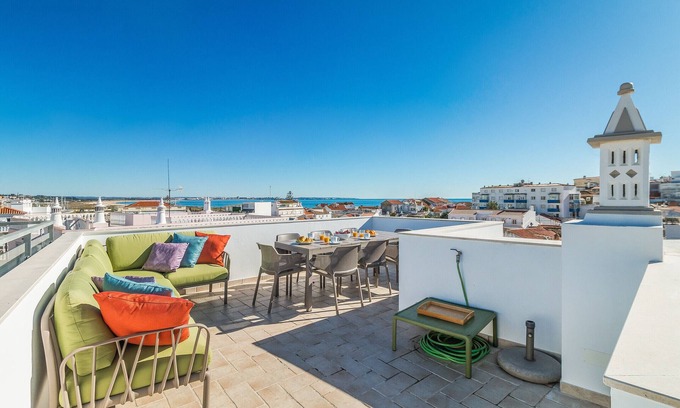 Lagos City Center Chalet De Esquí | Luxury Villa in Lagos Downtown | Terrace | WIFI