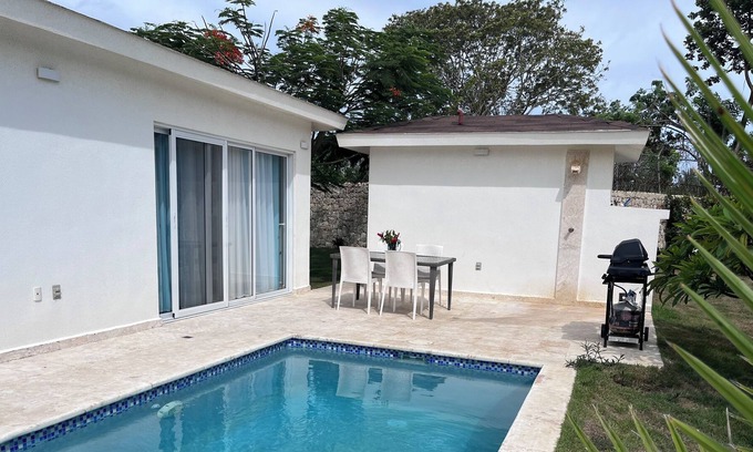 Los Charamicos Casa | Luxury Villa in Sosua Ocean Village with pool